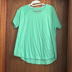 Tek Gear green tee shirt. Size L
